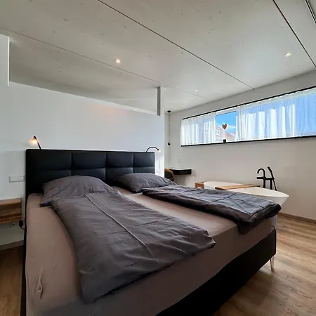 Schatzkiste 3 דירה *